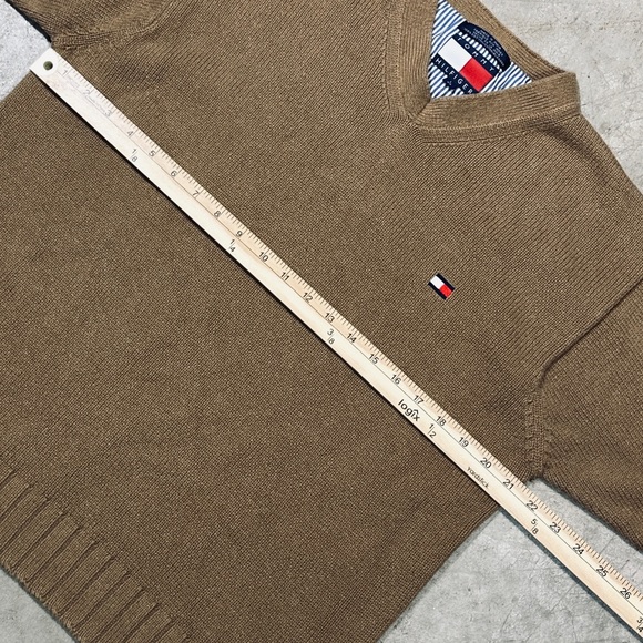 Vintage Tommy Hilfiger Heavy Cotton V-Neck pullover sweater Large - Picture 6 of 9